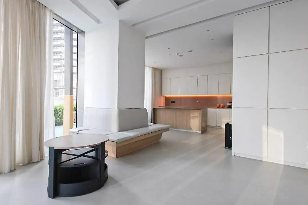 Apartment Stunning With Top-Tier Amenities Near Burj Khalifa Dubai